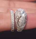 Vanora's CZ Antique Wedding Ring Set Size: 5
