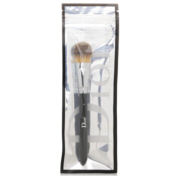 Dior Backstage Light Coverage Fluid Foundation Brush 11 - -
