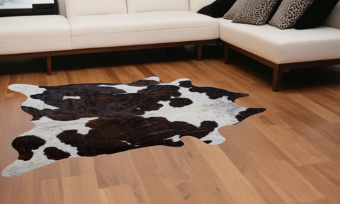 6' X 7' Brown And White Cowhide Cowhide Print Area Rug