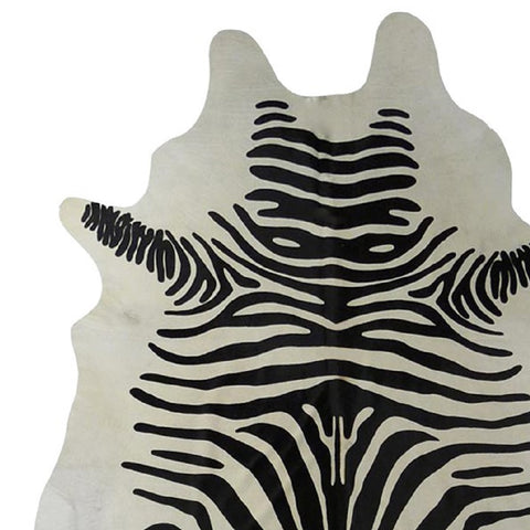 6' X 7' Black And White Cowhide Handmade Area Rug