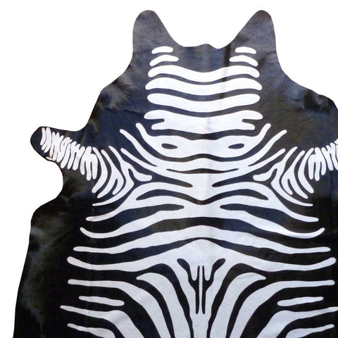 6' X 7' Black And White Cowhide Handmade Area Rug