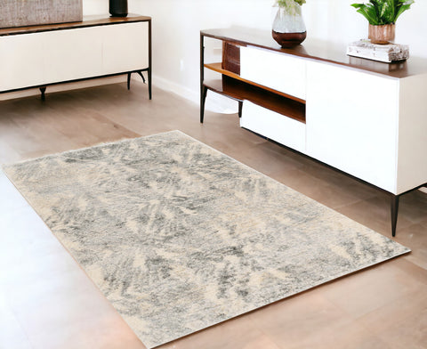 4' X 6' Gray And Ivory Diamond Area Rug