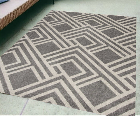 5' X 8' Gray Geometric Indoor Outdoor Area Rug