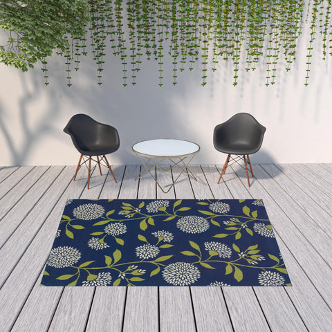 7' X 10' Blue And Green Floral Indoor Outdoor Area Rug