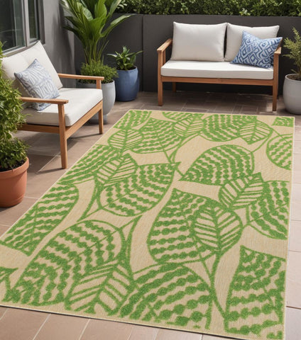 5' X 8' Green Floral Indoor Outdoor Area Rug