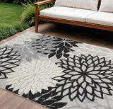 6' X 9' Black And White Indoor Outdoor Area Rug