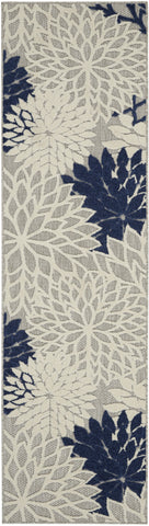 8' X 10' Silver And Ivory Geometric Washable Indoor Outdoor Area Rug