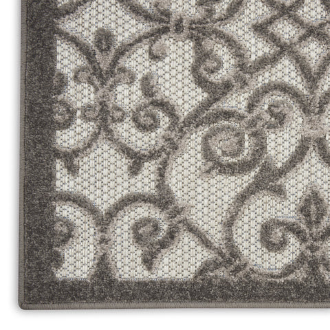 4' X 6' Gray Scroll Indoor Outdoor Area Rug