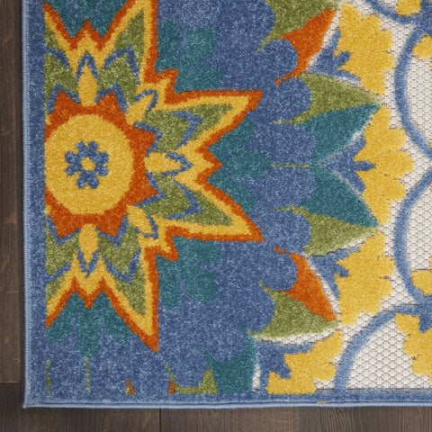 6' X 9' Ivory And Blue Floral Indoor Outdoor Area Rug