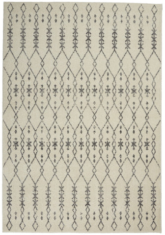 5' X 7' Gray And Ivory Geometric Distressed Area Rug
