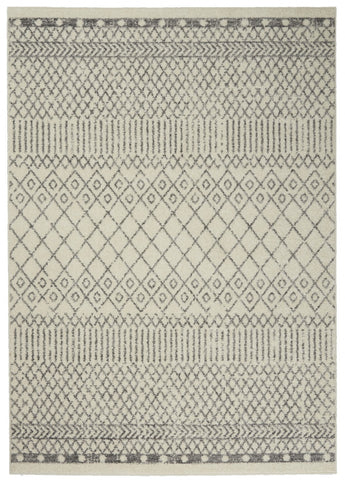 4' X 6' Gray And Ivory Geometric Distressed Area Rug