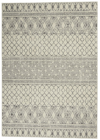5' X 7' Gray And Ivory Geometric Area Rug