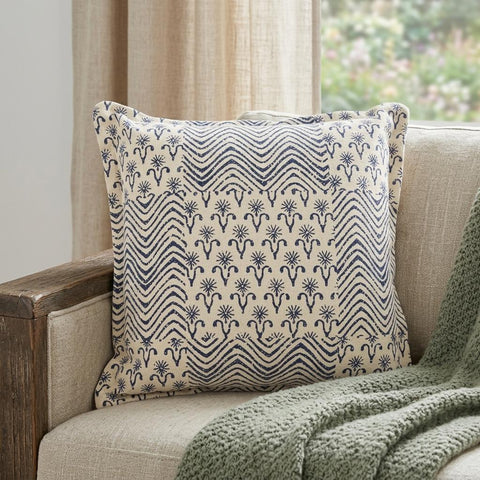 5' X 8' Gray And Ivory Abstract Washable Indoor Outdoor Area Rug