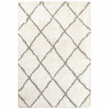 4' X 6' Ivory And Gray Geometric Lattice Area Rug