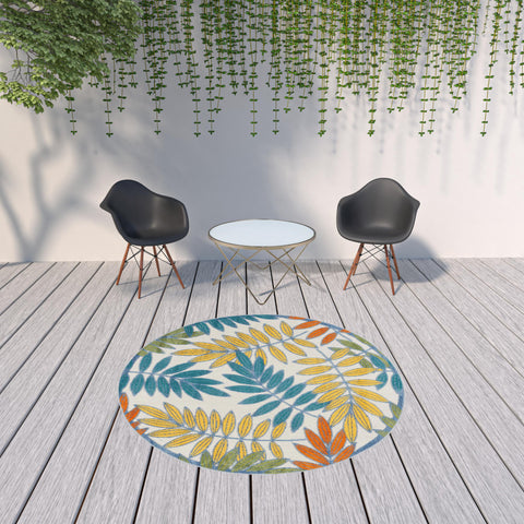 8' X 8' Ivory And Blue Round Indoor Outdoor Area Rug