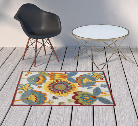3' X 4' Yellow And Ivory Indoor Outdoor Area Rug