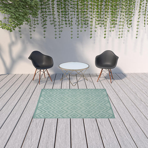 5' X 7' Aqua Indoor Outdoor Area Rug