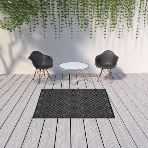 5' X 7' Charcoal Indoor Outdoor Area Rug