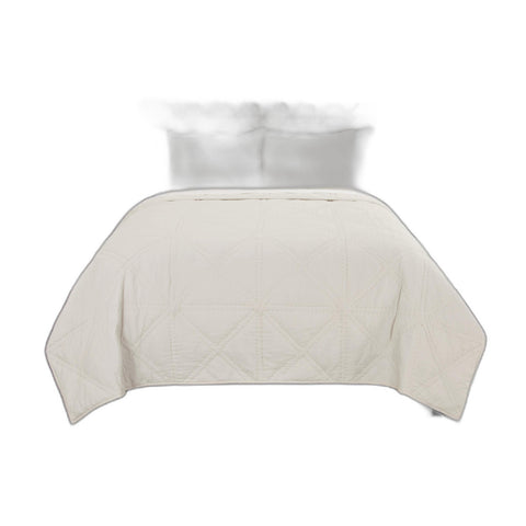 Set of Three Ivory Geometric King Quilt
