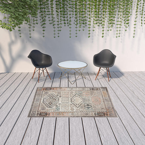 5' X 8' Cream Indoor Outdoor Area Rug