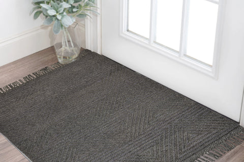 2' X 3' Gray Wool Geometric Hand Woven Area Rug With Fringe