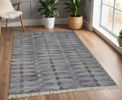 4' X 6' Gray And Black Geometric Hand Woven Area Rug With Fringe