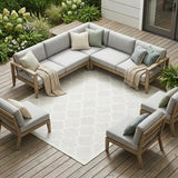 7' X 10' Ivory And White Indoor Outdoor Area Rug
