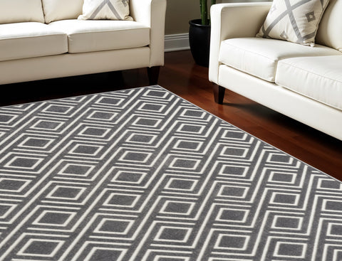7' X 9' Gray Geometric Area Rug