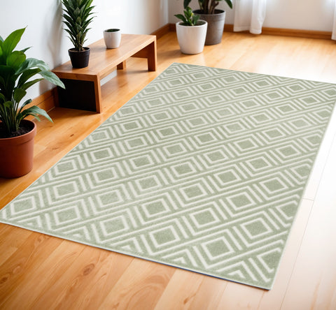 4' X 6' Green Geometric Area Rug