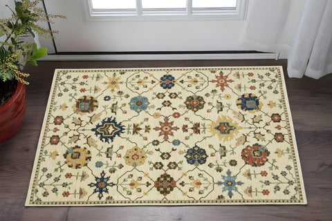 2' X 3' Ivory And Gold Oriental Area Rug With Fringe
