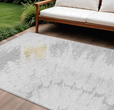 8' X 10' Silver Gray And Ivory Abstract Washable Indoor Outdoor Area Rug