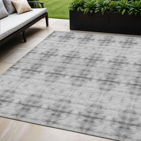 5' X 8' Silver And Gray Geometric Washable Indoor Outdoor Area Rug