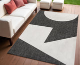 4' X 6' Black And Cream Geometric Indoor Outdoor Area Rug